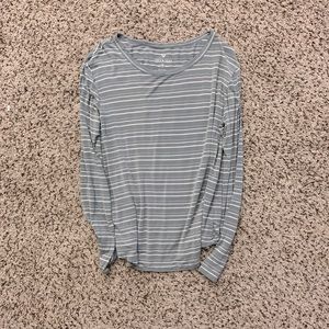 American Eagle long sleeve tee